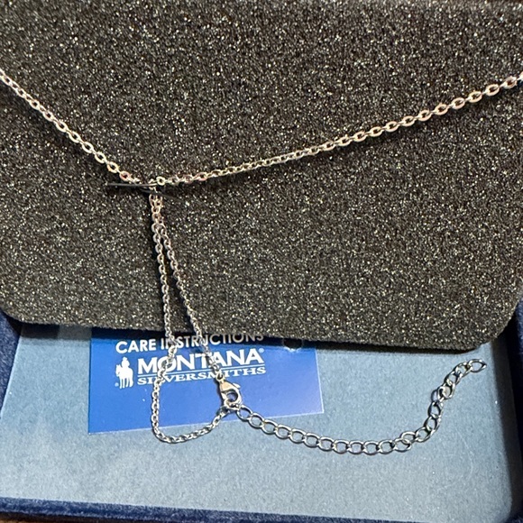 Montana Silversmiths, Sundance Conchos Necklace - Picture 10 of 11